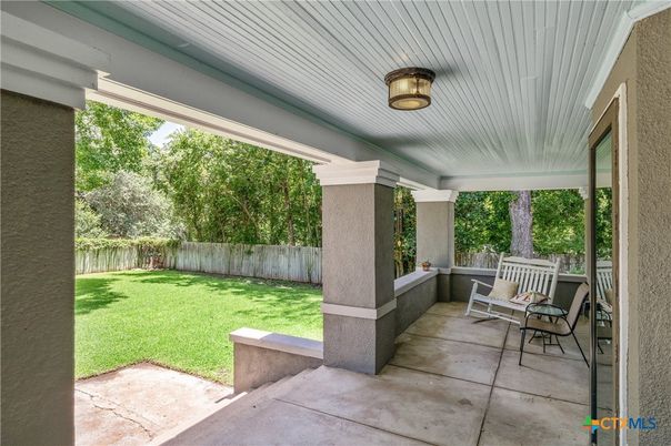 Backyard, Exterior