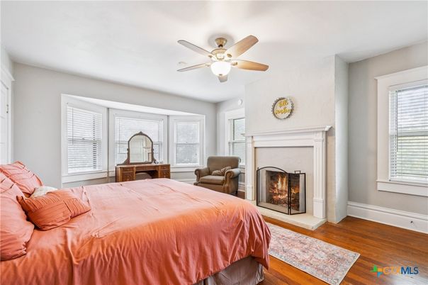 Bedroom, Fireplace, Interior, Wood Texture Flooring