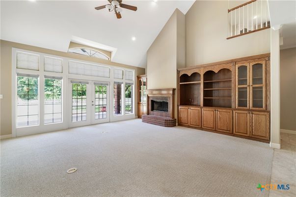 Fireplace, Interior, Recessed Lighting