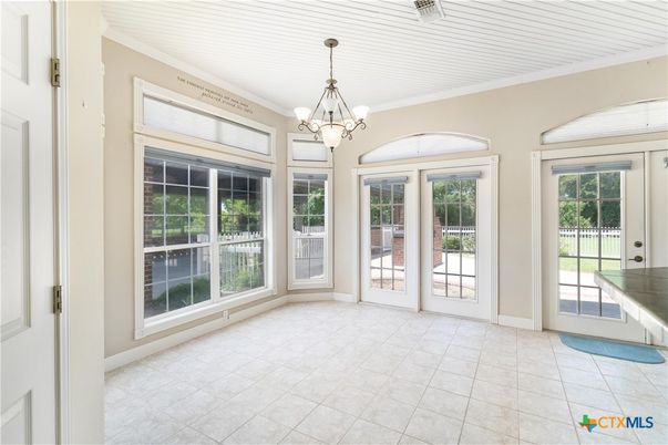 Chandelier, Empty room, Interior