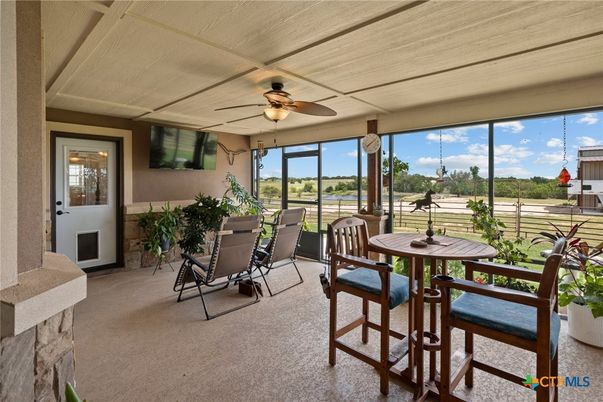 Interior, Sun Room, Water
