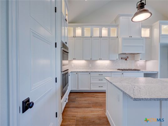 Interior, Kitchen, Pendant Lights, Wood Texture Flooring