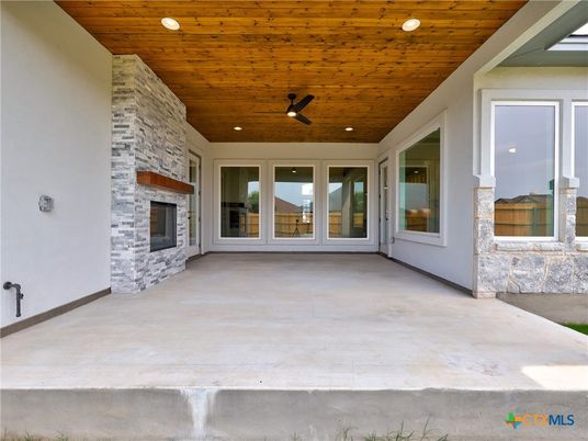 Exterior, Fireplace