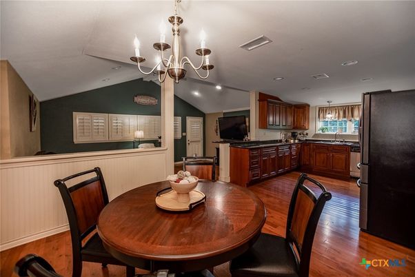 Chandelier, Dining room, Interior, Kitchen, Recessed Lighting, Wood Texture Flooring