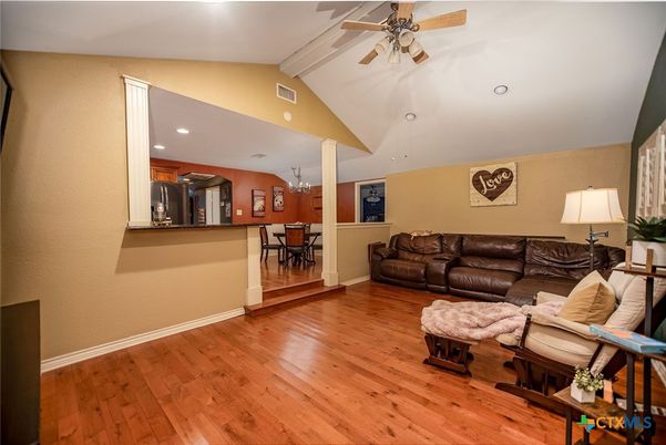 Chandelier, Dining room, Interior, Living room, Recessed Lighting, Wood Texture Flooring