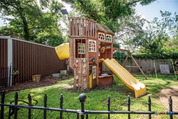Backyard, Exterior, Playground