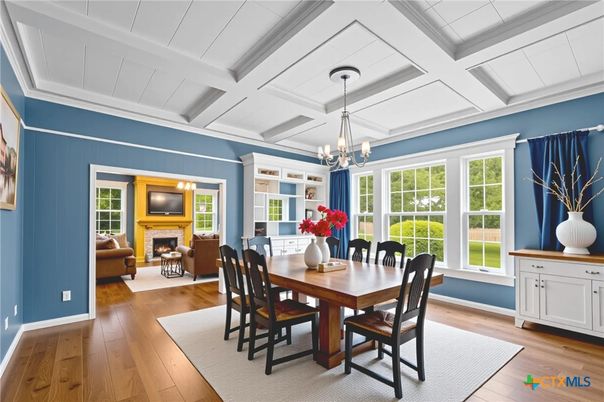 Chandelier, Dining room, Fireplace, Interior, Pendant Lights, Wood Texture Flooring