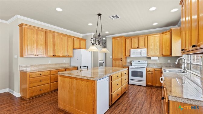 Interior, Kitchen, Pendant Lights, Recessed Lighting, Wood Texture Flooring