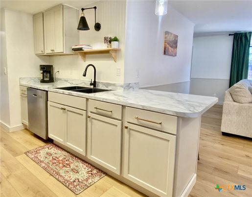 Interior, Kitchen, Wood Texture Flooring