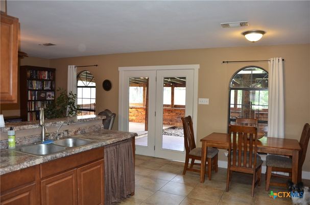 Dining room, Interior