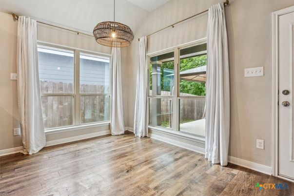 Interior, Pendant Lights, Wood Texture Flooring