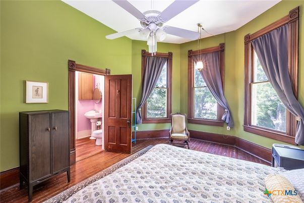 Bathroom, Bedroom, Interior, Pendant Lights, Wood Texture Flooring