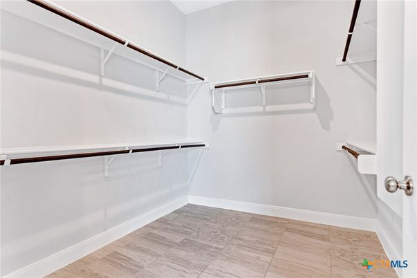 Interior, Walk-in Closets, Wood Texture Flooring