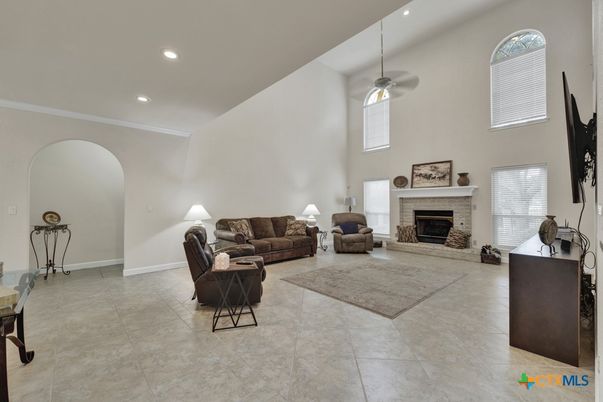 Fireplace, Interior, Living room, Pendant Lights, Recessed Lighting