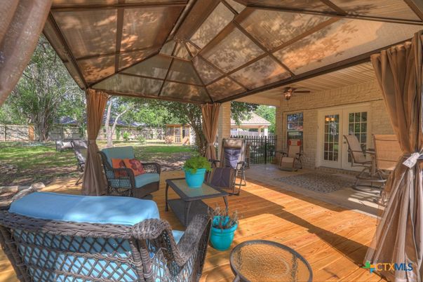 Exterior, Hot Tub