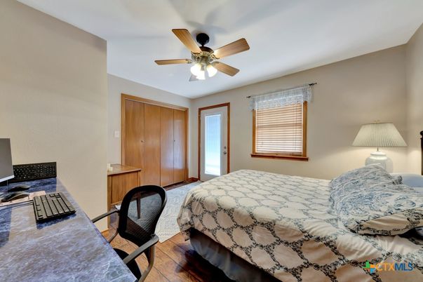 Bedroom, Home Office, Interior, Wood Texture Flooring