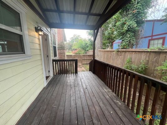 Exterior, Wood Texture Flooring