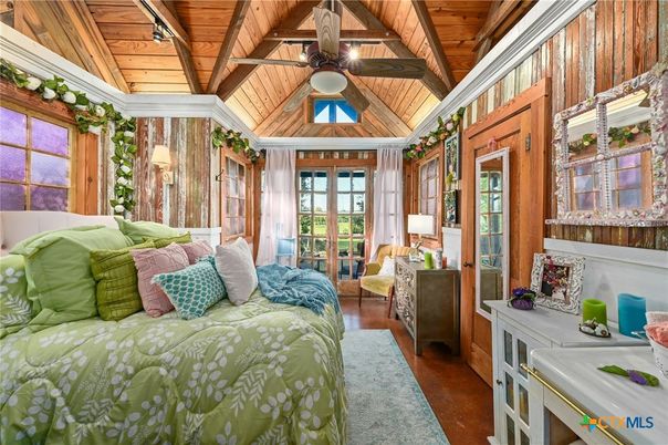Interior, Living room, Sun Room, Wooden Beams, Wooden Ceilings, Wood Texture Flooring