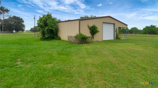 Backyard, Detached Garage, Exterior