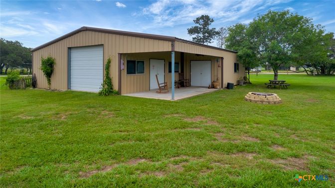 Backyard, Detached Garage, Exterior
