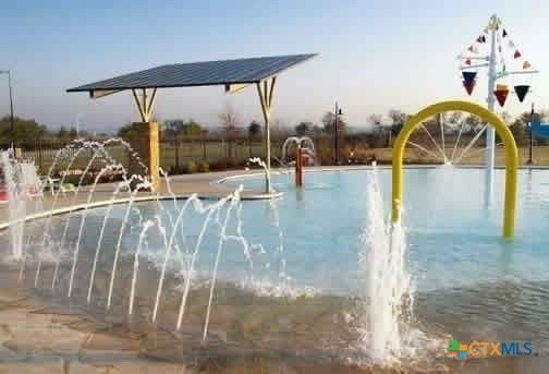 Exterior, Playground, Pool