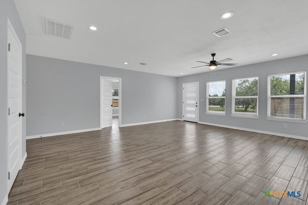 Empty room, Interior, Recessed Lighting, Wood Texture Flooring