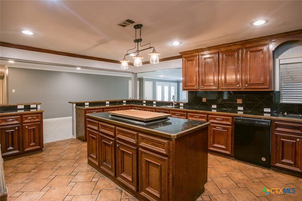 Interior, Kitchen, Pendant Lights, Recessed Lighting