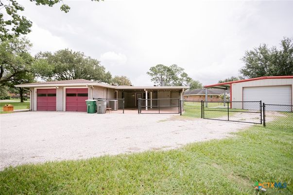 Backyard, Detached Garage, Exterior