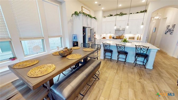 Dining room, Interior, Kitchen, Pendant Lights, Recessed Lighting, Wood Texture Flooring