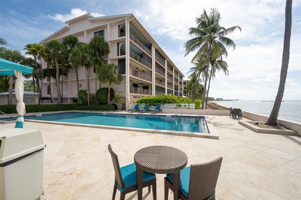 Exterior, Pool, Water