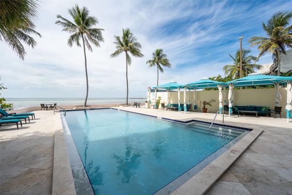 Exterior, Pool, Water