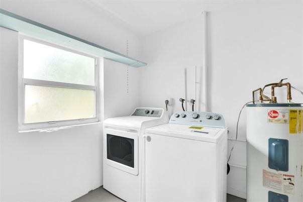 Interior, Washer