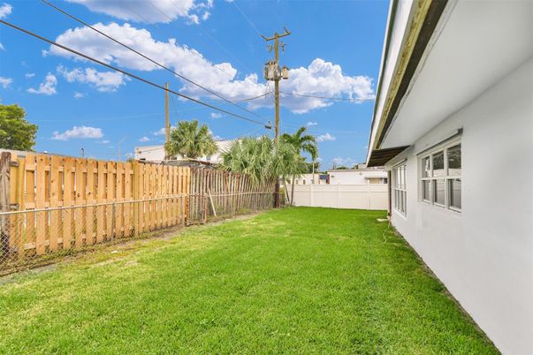 Backyard, Exterior