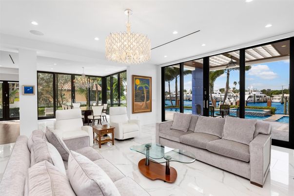 Chandelier, Dining room, Interior, Living room, Marble, Recessed Lighting, Water