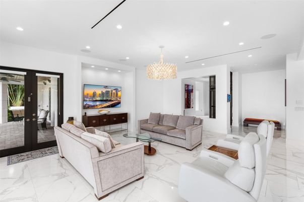 Chandelier, Interior, Living room, Marble, Recessed Lighting