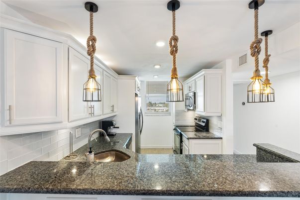 Interior, Kitchen, Pendant Lights, Recessed Lighting