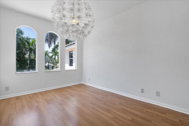 Empty room, Interior, Pendant Lights, Wood Texture Flooring