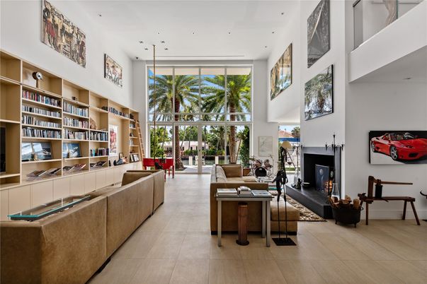 Fireplace, Interior, Living room, Pendant Lights, Recessed Lighting
