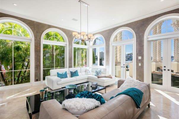 Chandelier, Interior, Living room, Recessed Lighting