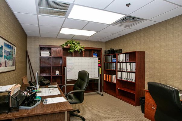 Home Office, Interior