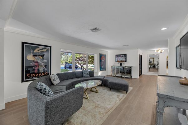 Interior, Living room, Recessed Lighting, Wood Texture Flooring