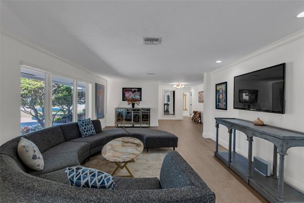 Interior, Living room, Recessed Lighting, Wood Texture Flooring
