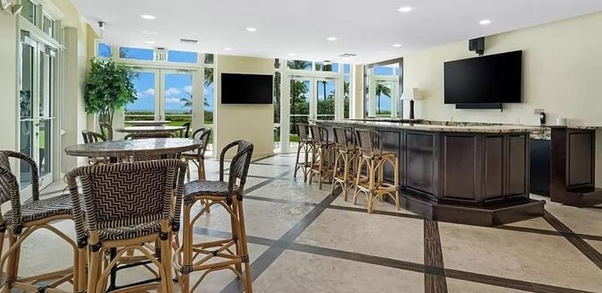 Dining room, Interior, Recessed Lighting
