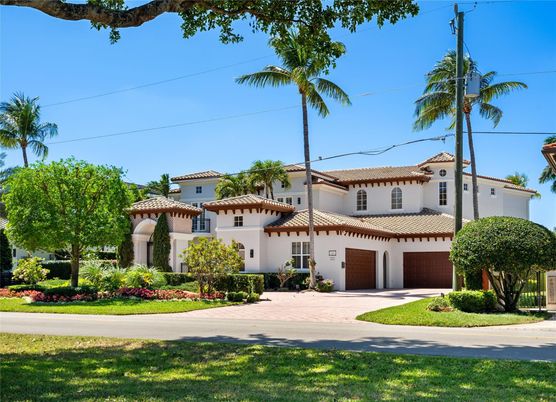 Attached, Exterior, Facade, Spanish Mediterranean