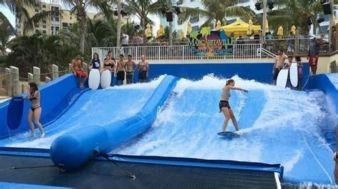 Exterior, Playground, Pool