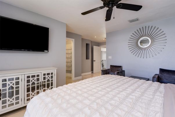 Bedroom, Interior, Recessed Lighting