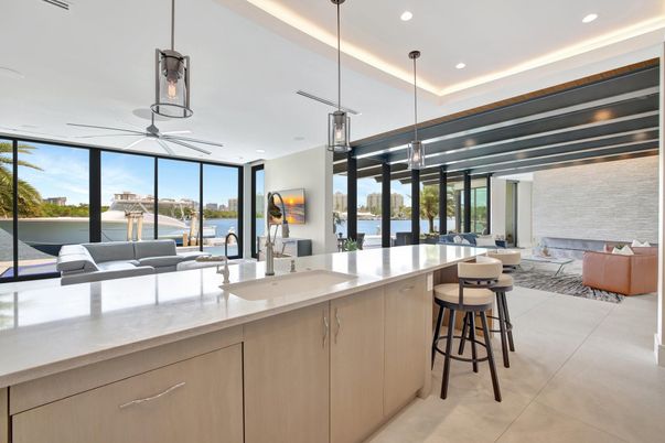 Interior, Kitchen, Living room, Pendant Lights, Recessed Lighting, Water