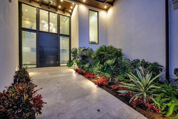 Exterior, Recessed Lighting