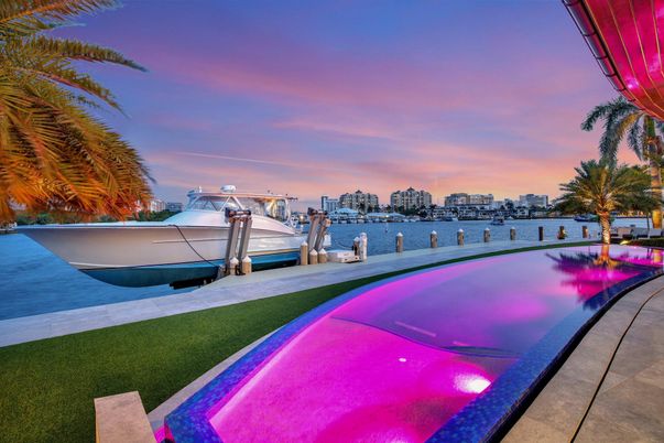 Exterior, Lake, Pool