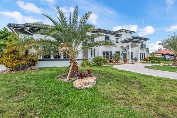 Backyard, Exterior, Facade, Mediterranean